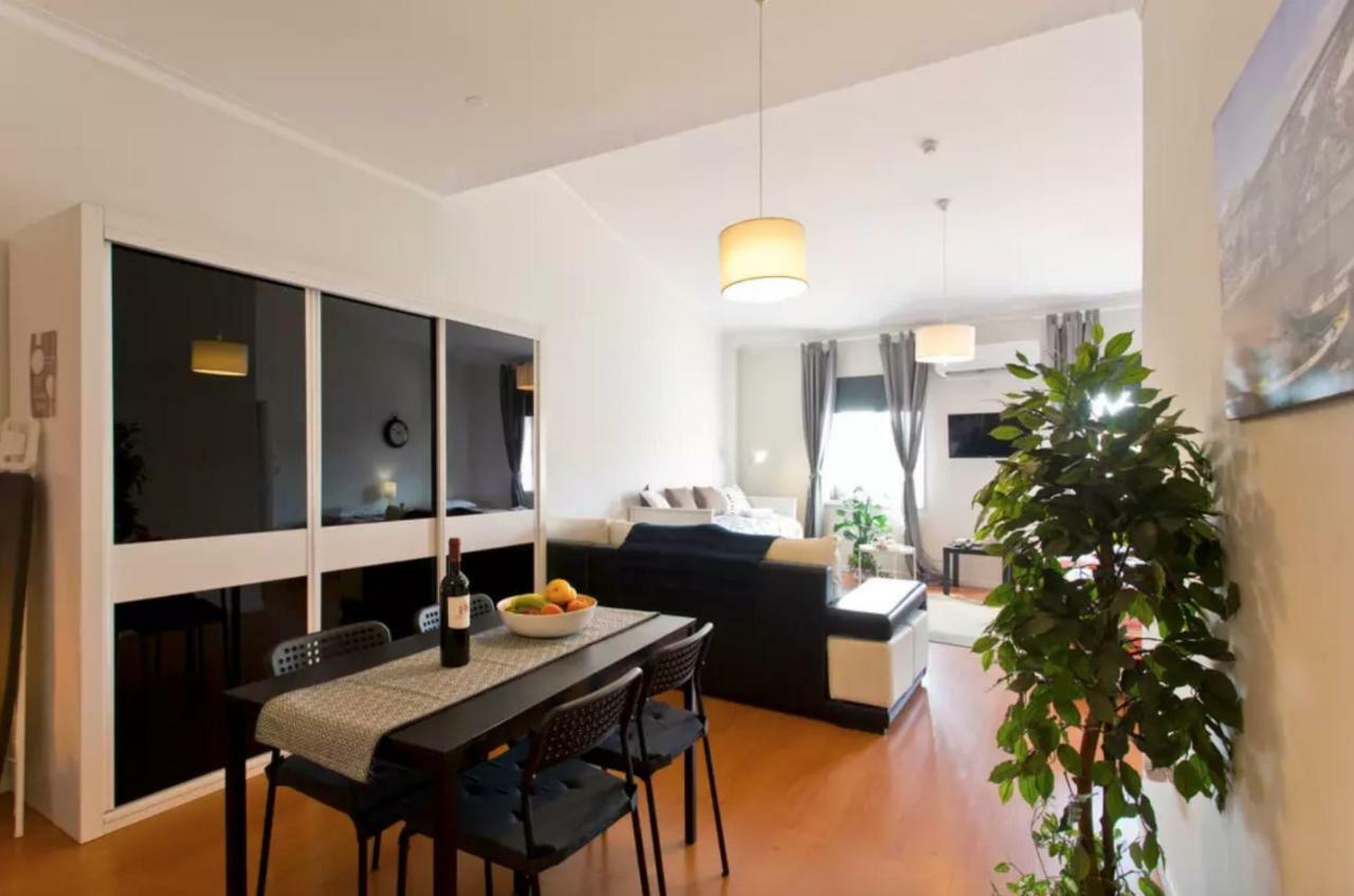 Cozy Sunny Flats By Hostwise Apartamento OOporto Exterior foto